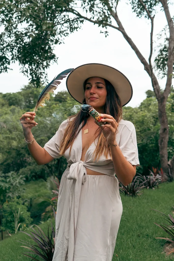 A tranquil Akashic Records reading session at Alaya Panama, where visitors explore their soul’s journey and gain insight into their past