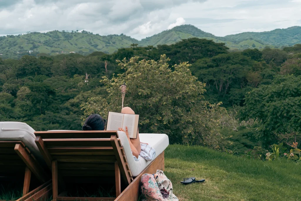 Experience the "Reconnection to Self" wellness package at Alaya Panama, designed to promote deep healing and self-awareness through personalized therapies, yoga, meditation, and holistic treatments. Blog